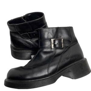 Vintage 90s doc martens